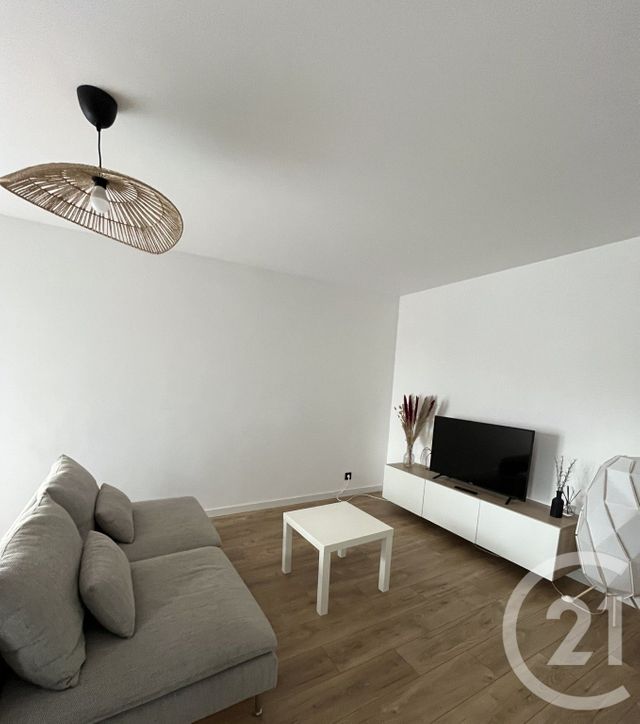 Appartement F2 à louer - 2 pièces - 45.0 m2 - ST ALBAN - 31 - MIDI-PYRENEES - Century 21 Tls Nord