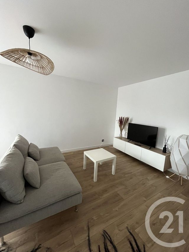 Appartement F2 à louer - 2 pièces - 45.0 m2 - ST ALBAN - 31 - MIDI-PYRENEES - Century 21 Tls Nord